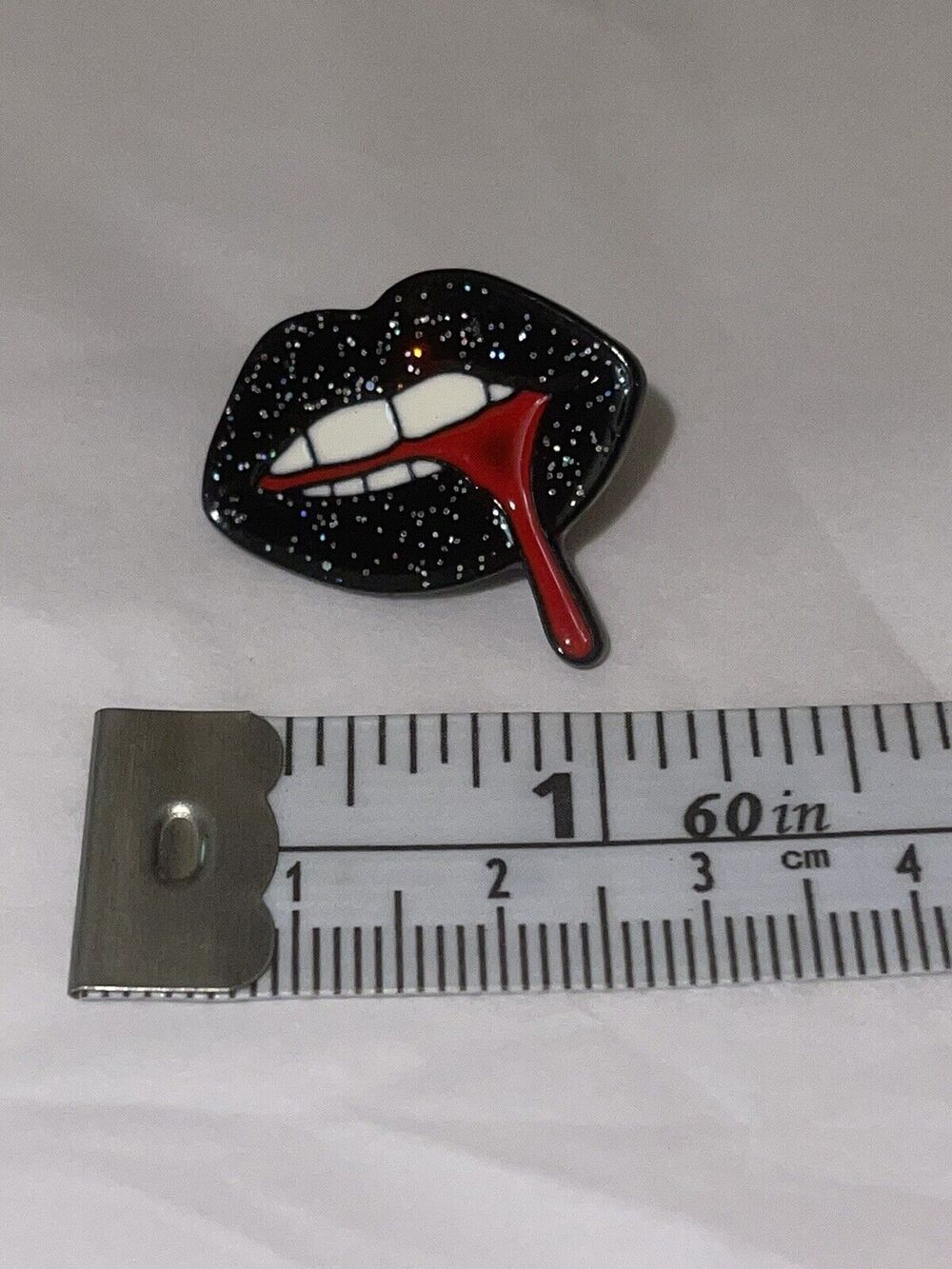 Sexy Lips Trail Of Blood Halloween Horror Pin Brooch